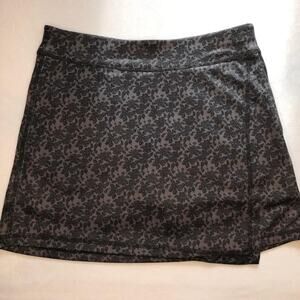 Grand Slam Women's pull on stretch skort black floral pattern athletic  small